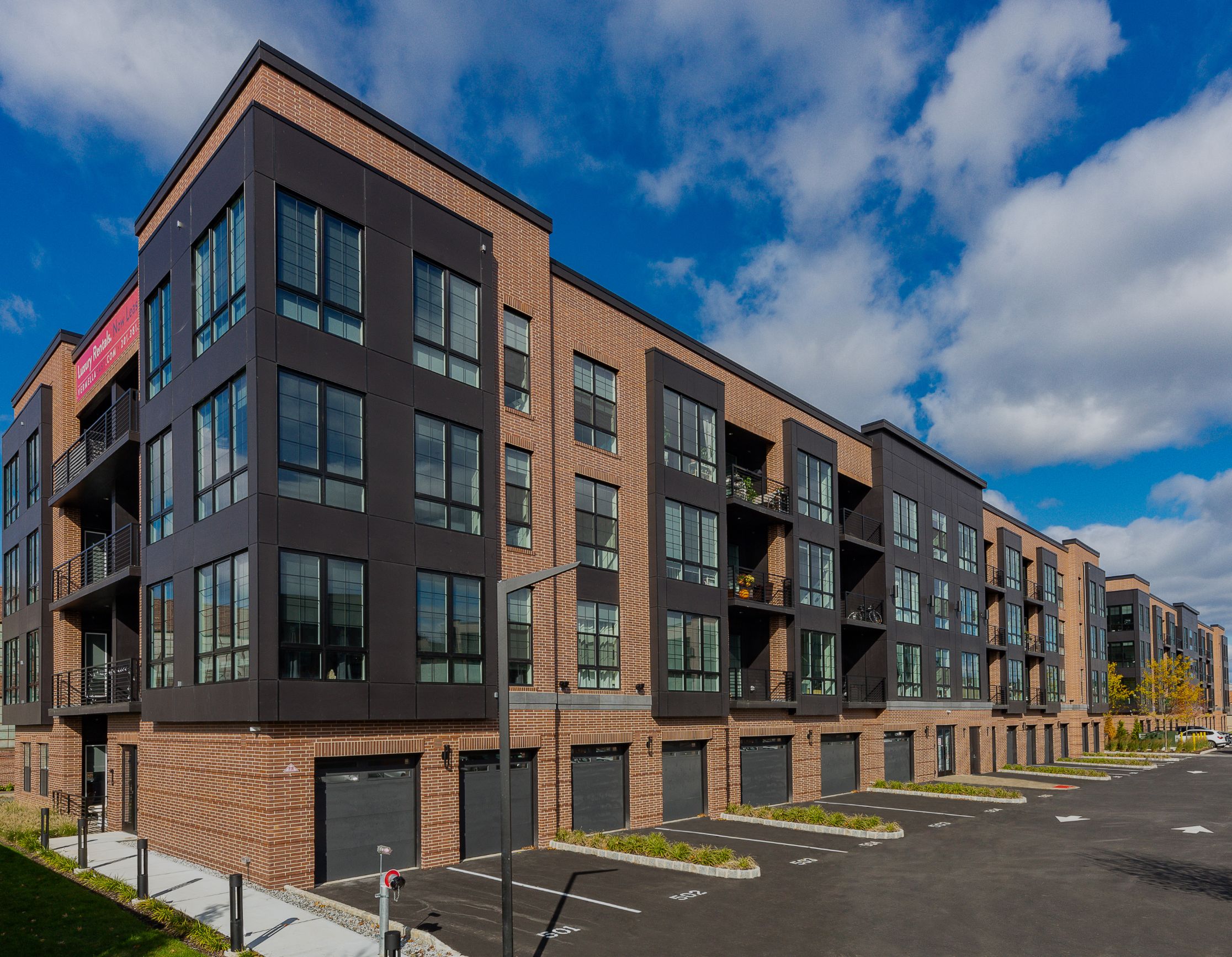 Vermella East | Brand New Hudson Pointe Rental Apartments